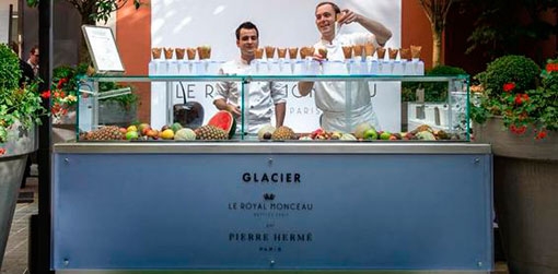 Hermé inaugura un Bar Glacier en el lujoso Hotel Royal Monceau
