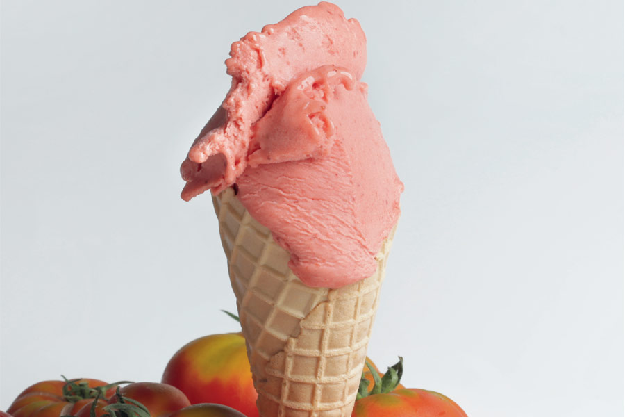 Helado de tomate y fresa de Albert Roca