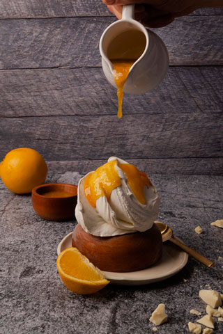 Blanco Naranja: helado de chocolate blanco con veteado de naranjas
