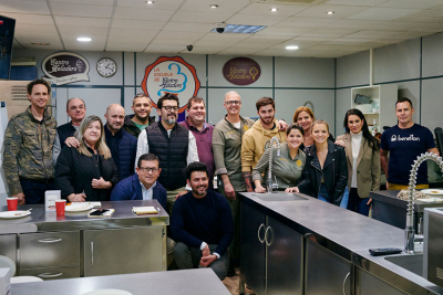 Imagen de Albert Soler y Natalia Ramírez muestran las posibilidades de la heladería vegana en Málaga