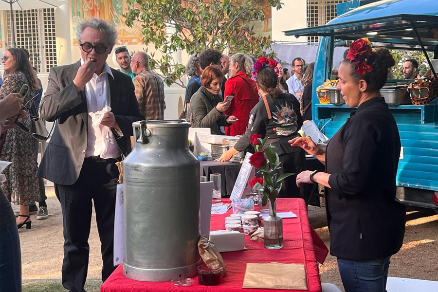 Los helados "recuerdo" de Irene Iborra llegan al consulado de Estados Unidos