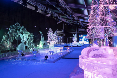 Imagen de Canadá gana la primera competición internacional de esculturas de hielo en España